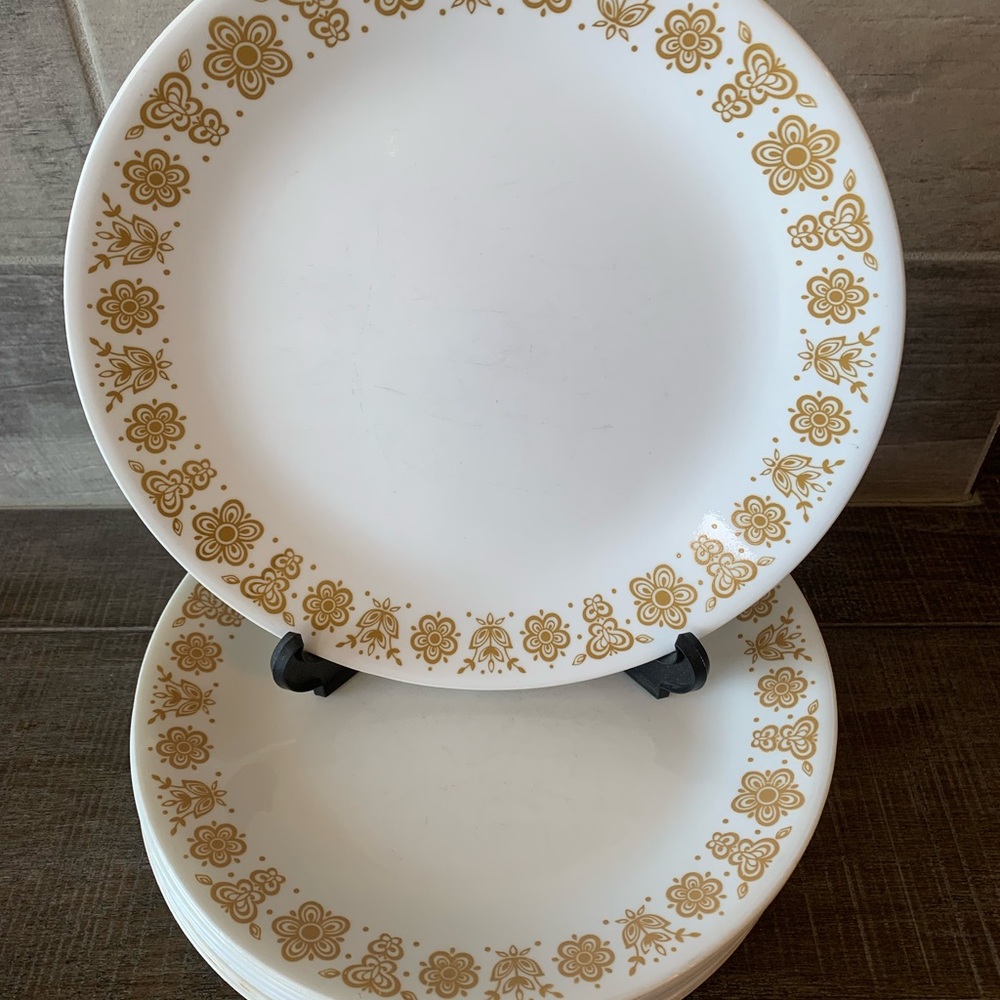 Vintage Corelle BUTTERFLY GOLD 10” Dinner Plates Set Of 8 - Picture 3 of 3